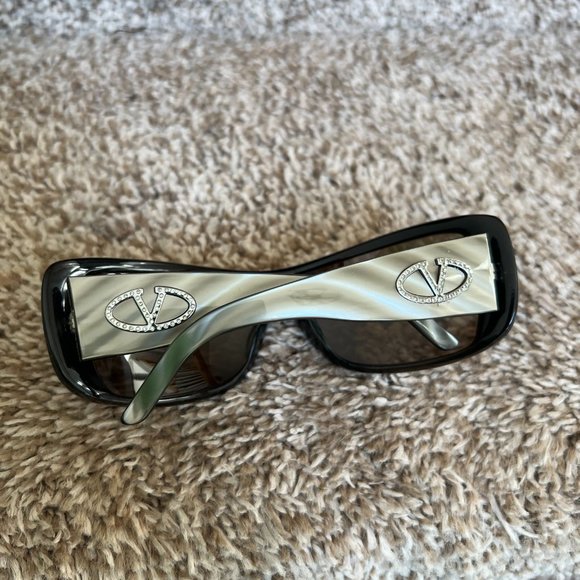 Valentino 5447/S Women\'s Grey Pearl/Taupe Shield Sunglasses. main image 16
